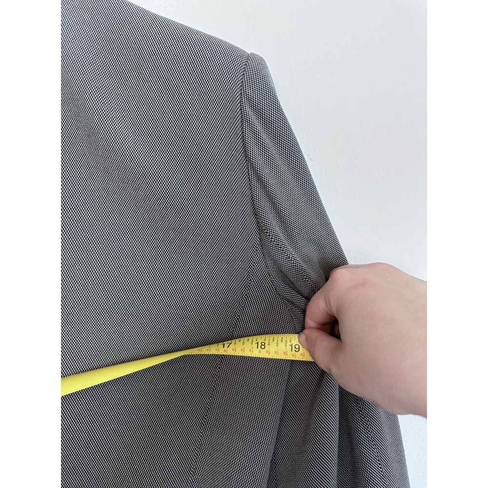 [FLAW] Armani Collezioni Womens Grey Blazer Size 44 / MEDIUM Structured Jacket - Picture 12 of 16